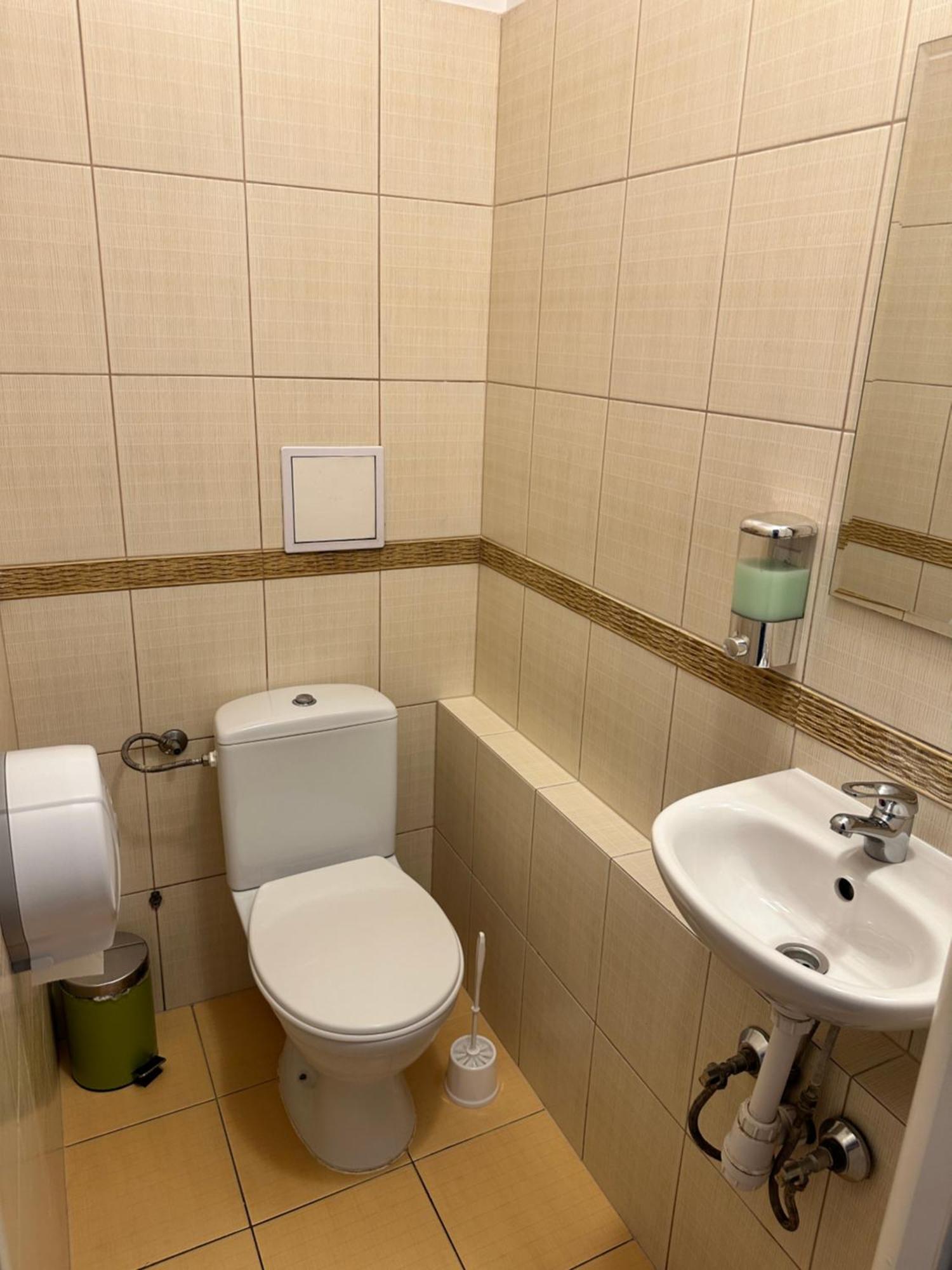 Hostel Demi Krakow Luaran gambar