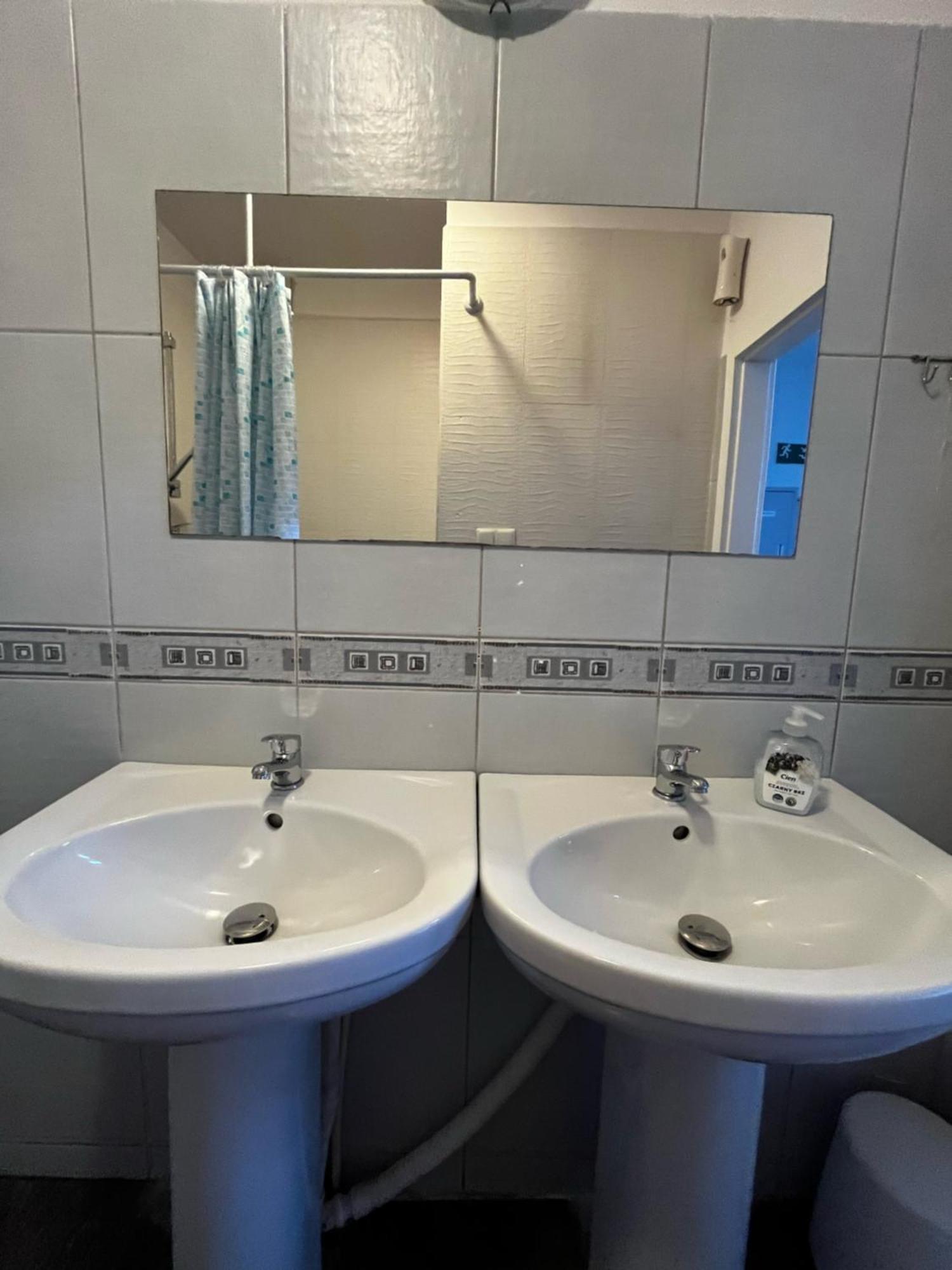 Hostel Demi Krakow Luaran gambar