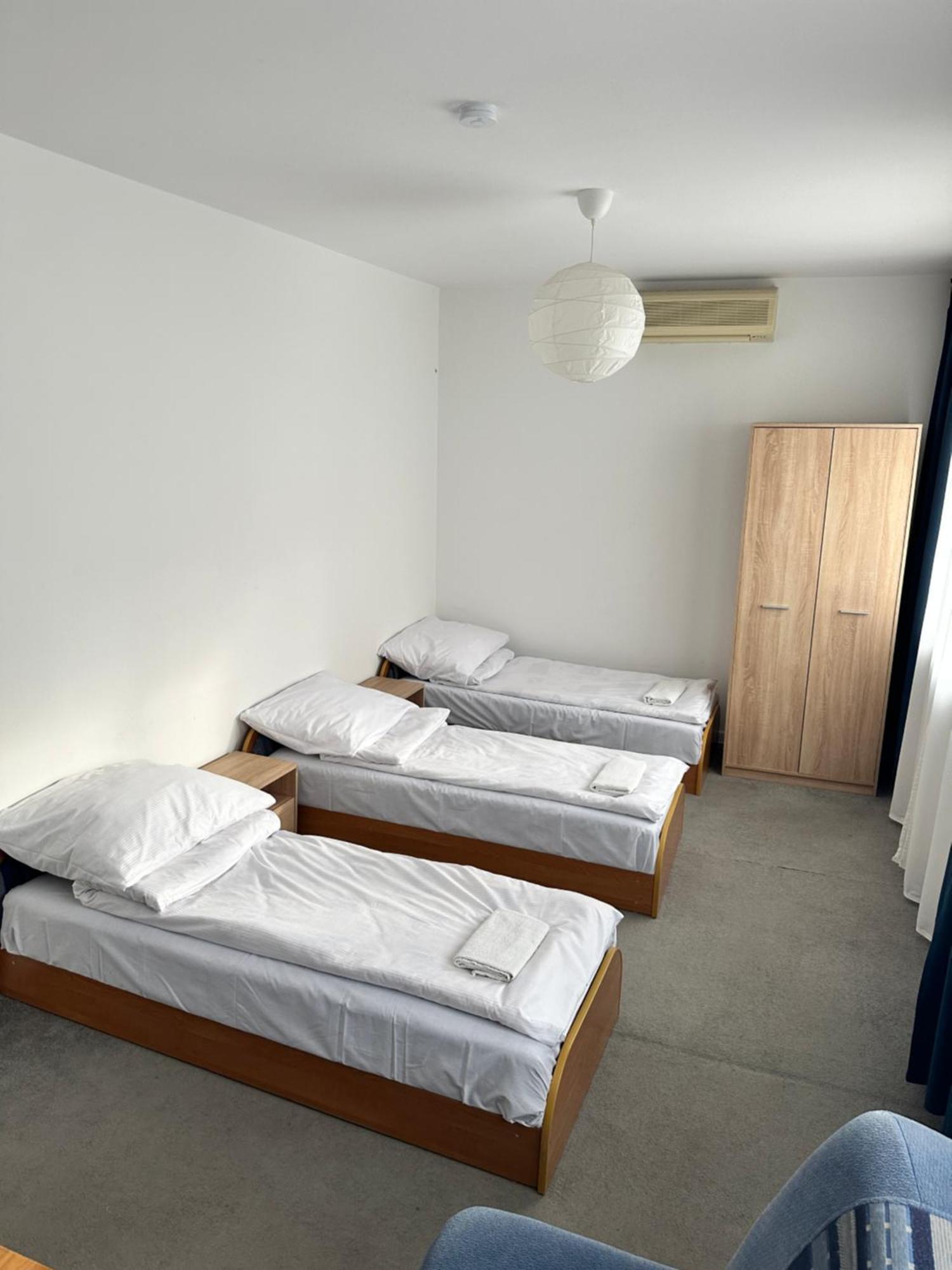Hostel Demi Krakow Luaran gambar
