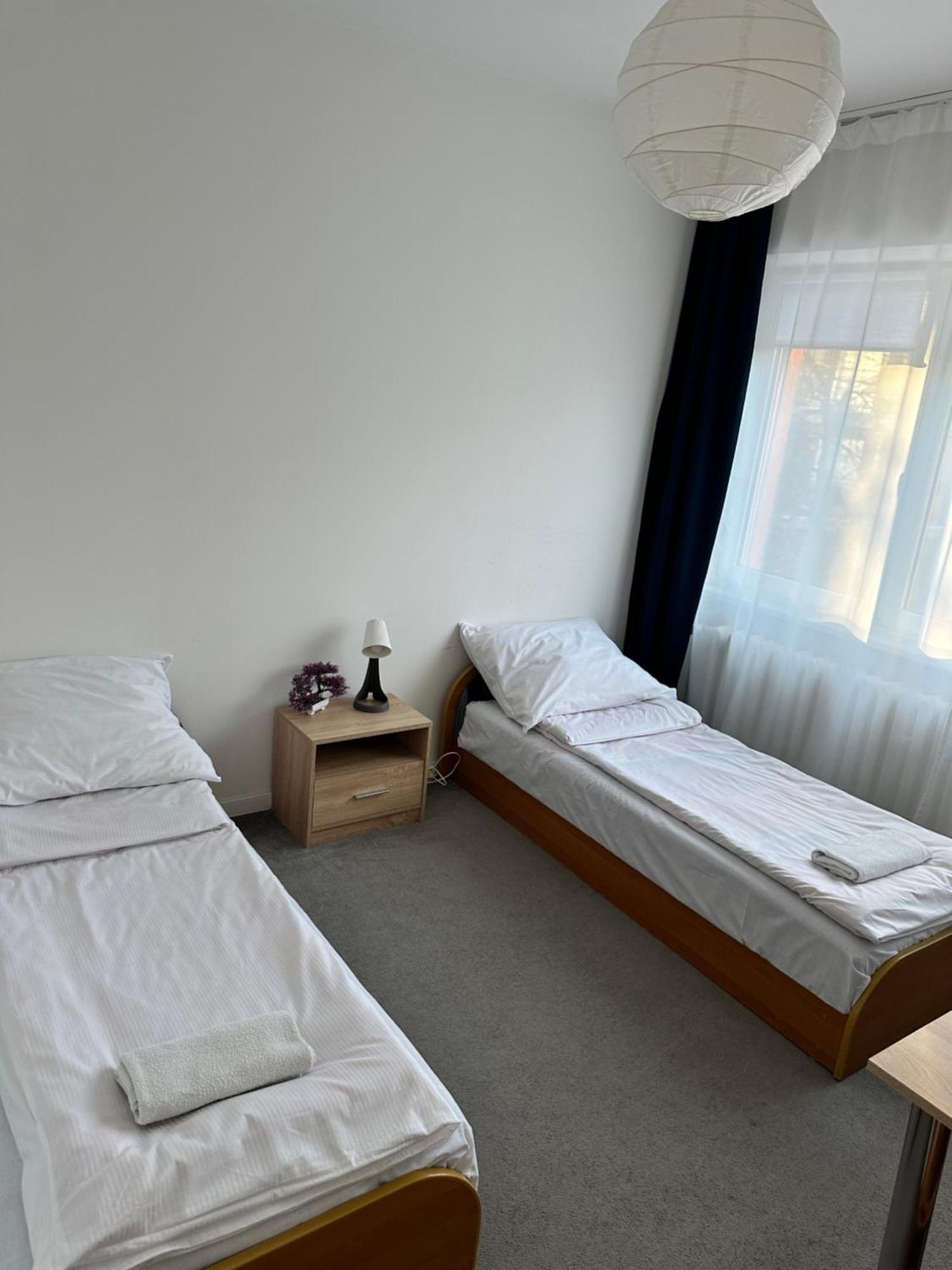 Hostel Demi Krakow Luaran gambar