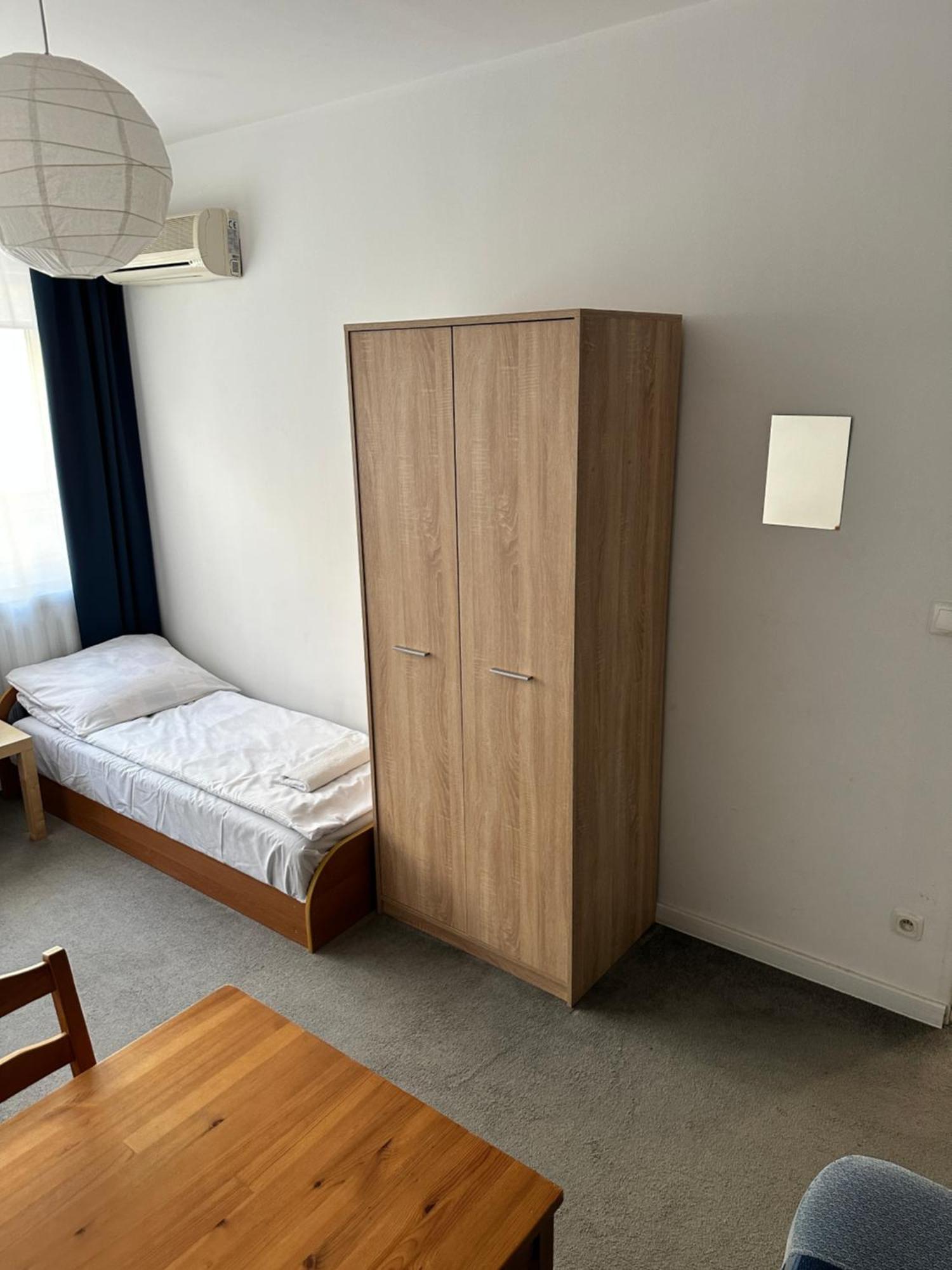 Hostel Demi Krakow Luaran gambar