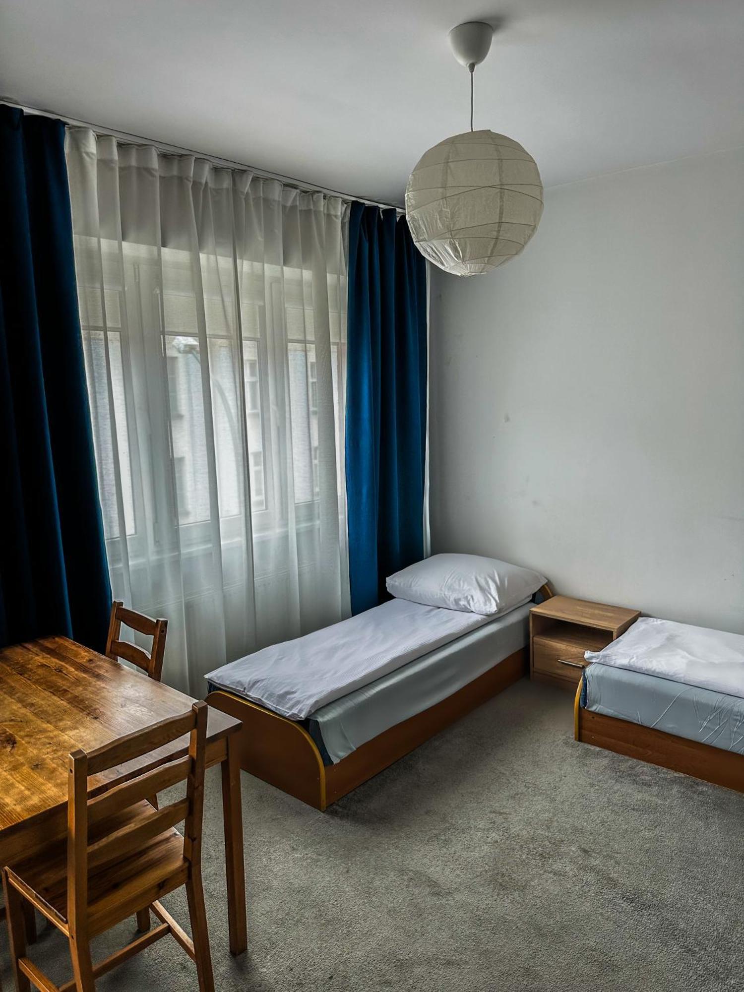Hostel Demi Krakow Luaran gambar